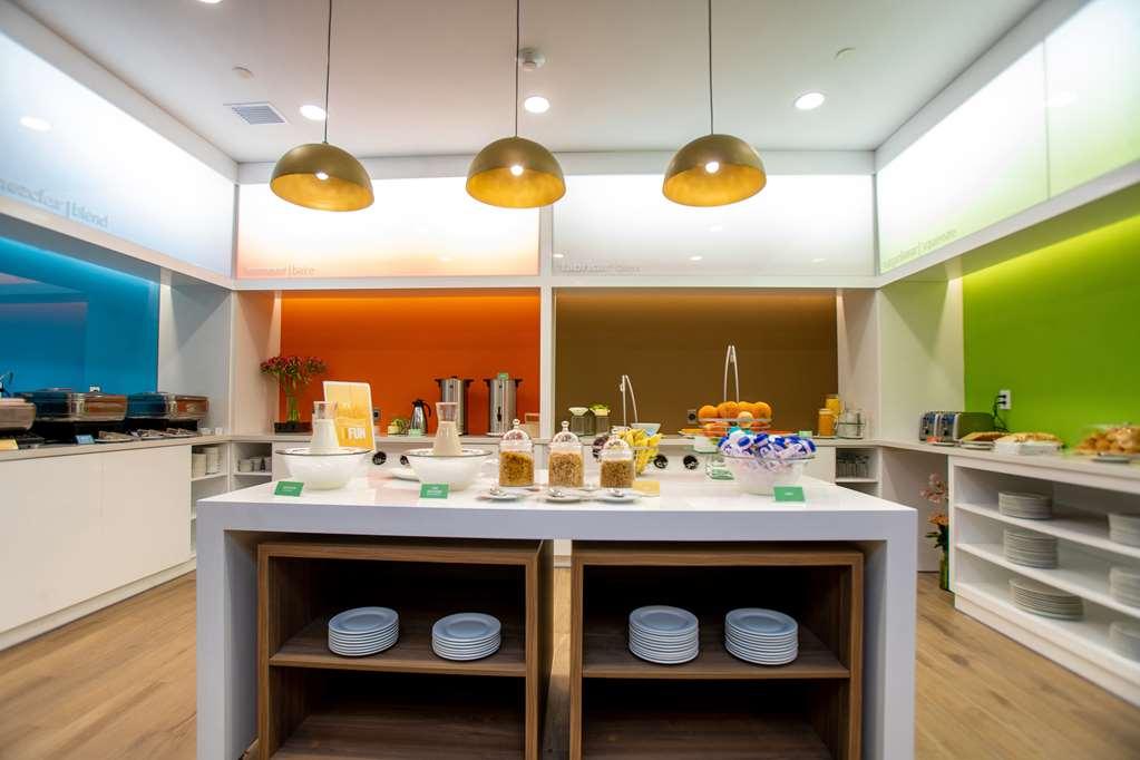 Hotel Hampton By Hilton Quito La Carolina Park Restaurant foto